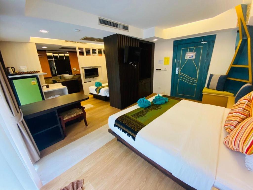 Phi Phi Nice Beach Hotel Hip Zewnętrze zdjęcie