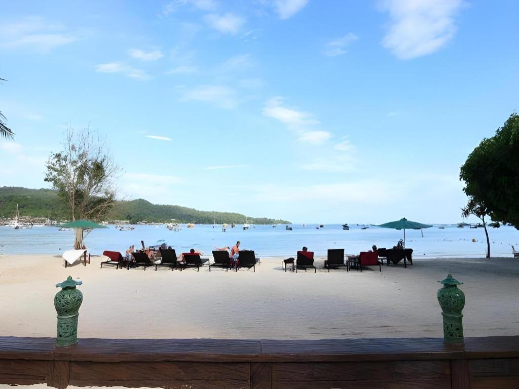 Phi Phi Nice Beach Hotel Hip Zewnętrze zdjęcie